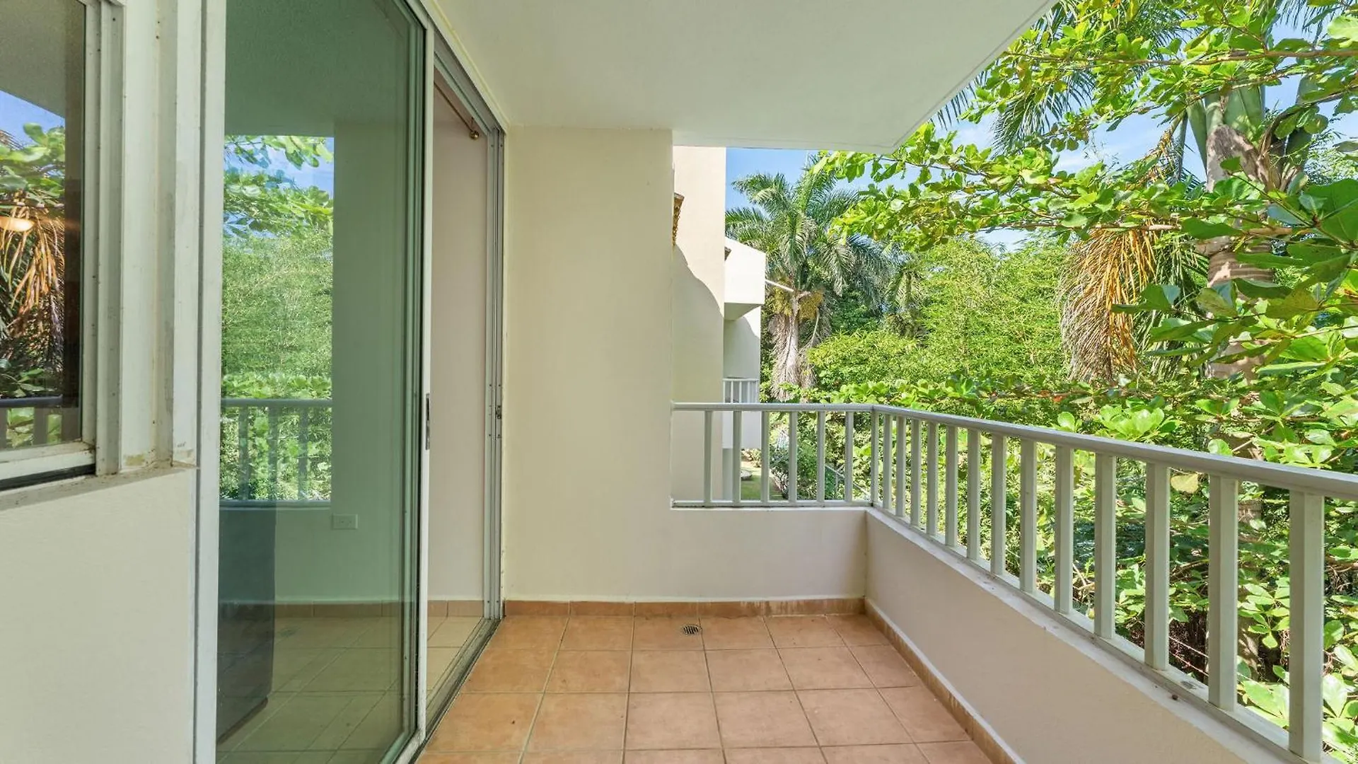 Townhome Withrooftop Terrace At Landing View 303 Rincon Porto Riko