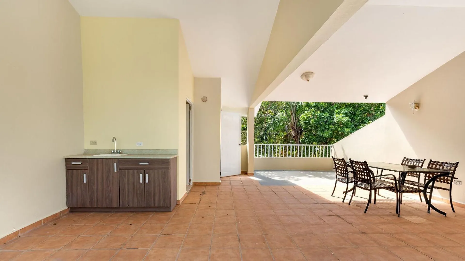 Townhome Withrooftop Terrace At Landing View 303 Rincon 0*,